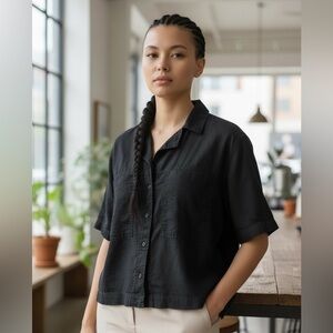 Linen Blend Black Button-Up Short Sleeve Shirt two pockets cropped oversized